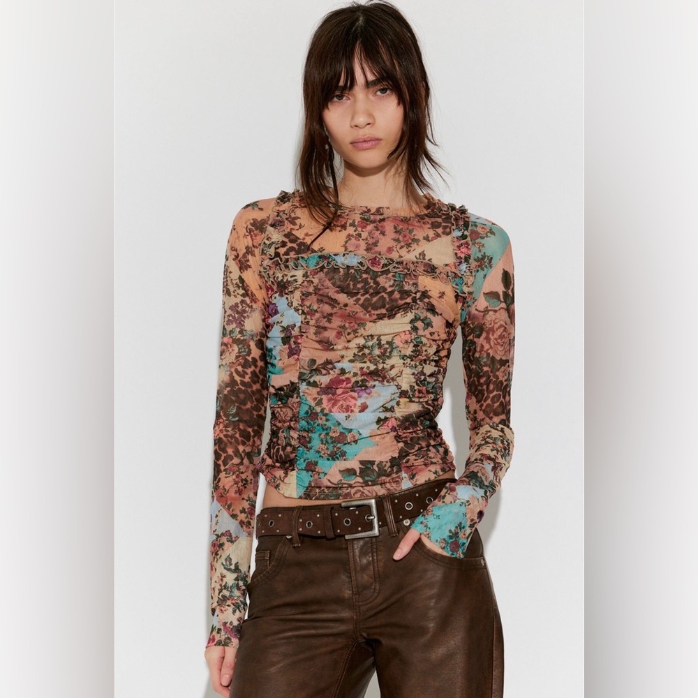 Ariana long sleeve ruched top